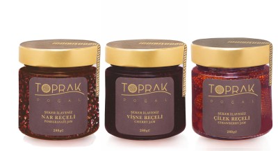 Toprak Doğal - Şekersiz Nar Reçeli, Vişne Reçeli, Çilek Reçeli Seti Chia Tohumlu